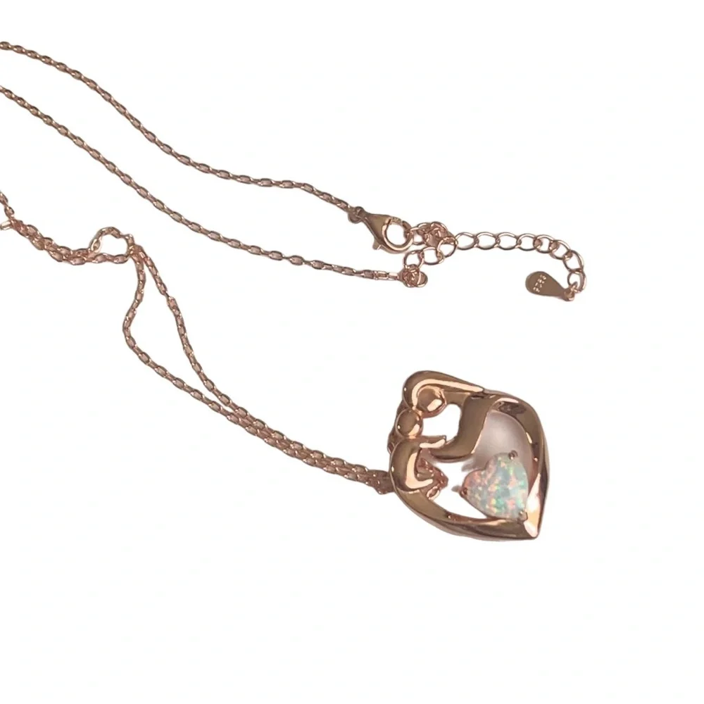 Flyow Fine Jewelry Women’s Loving Mother Child Heart White Opal Necklace